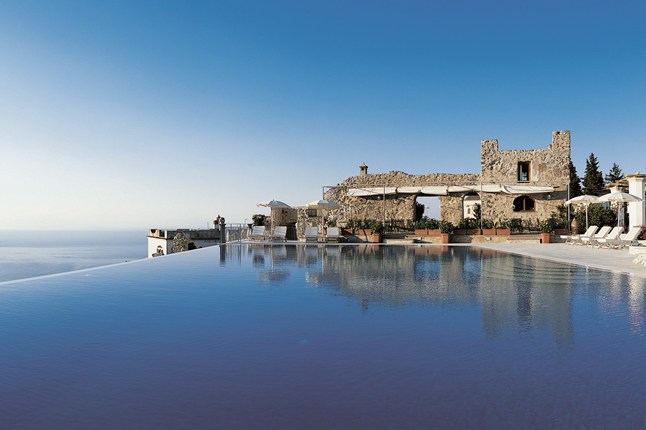 The Hotel Caruso pool on Italy’s beautiful Amalfi Coast